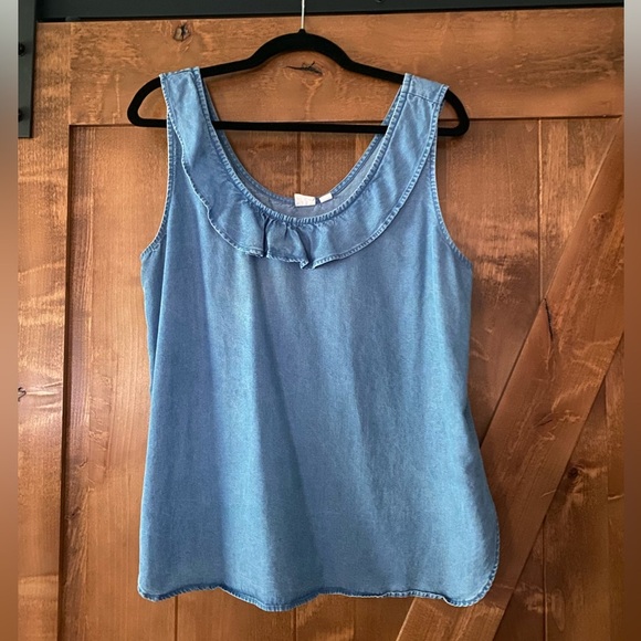 Womens GAP Charmbray Ruffle Tank size Large - Picture 2 of 4